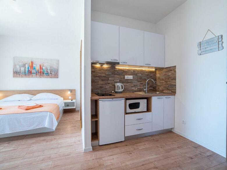 Apartments Njiric