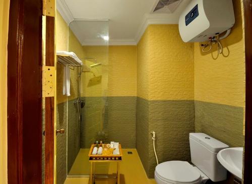 Royal Golden View Hotel