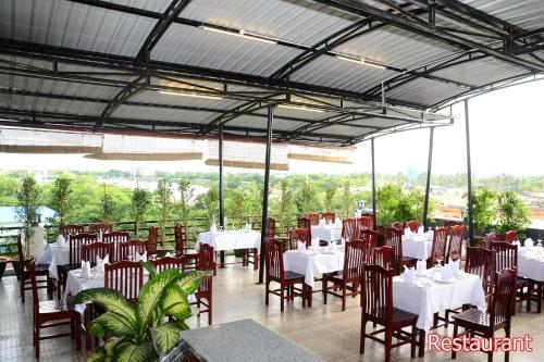 Great Glory Hotel