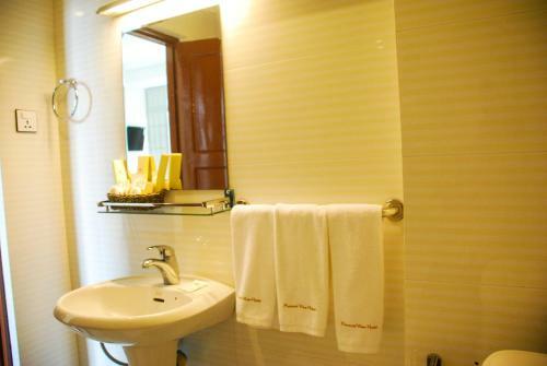 Pleasant View Hotel