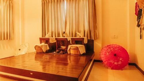 Hotel 63