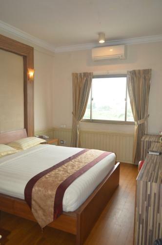 Hotel 63