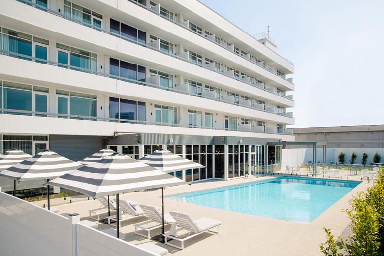 Hotel Chifley On South Terrace