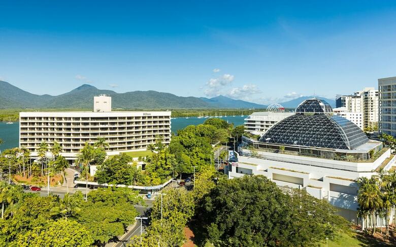Hotel Pacific International