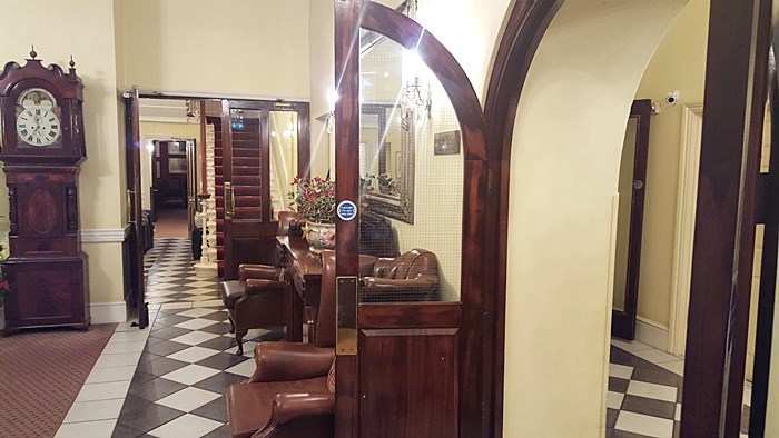 Hotel Commodore