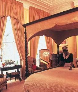 Hotel Commodore