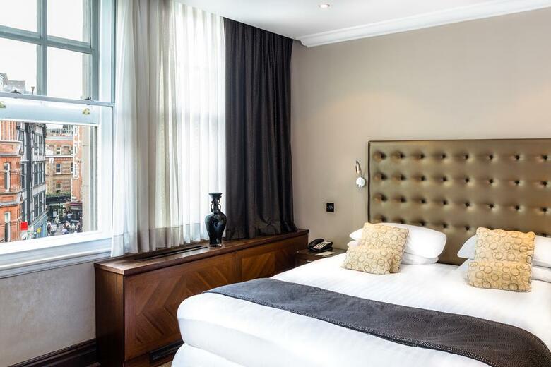 Courthouse Hotel London