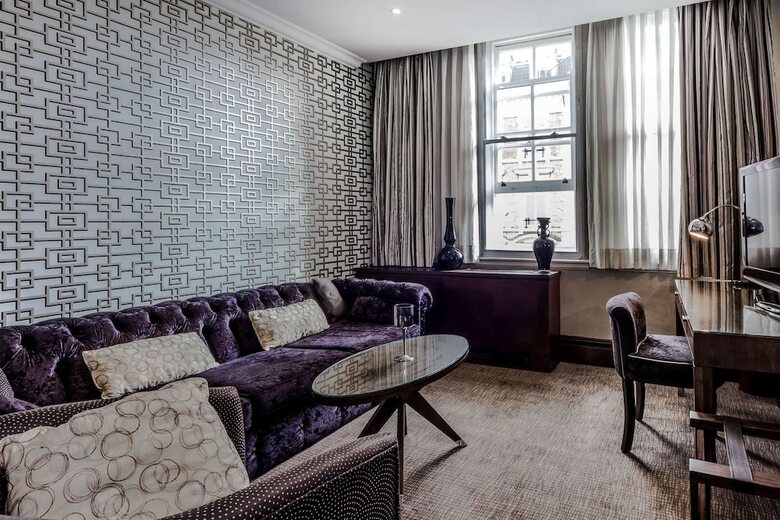 Courthouse Hotel London