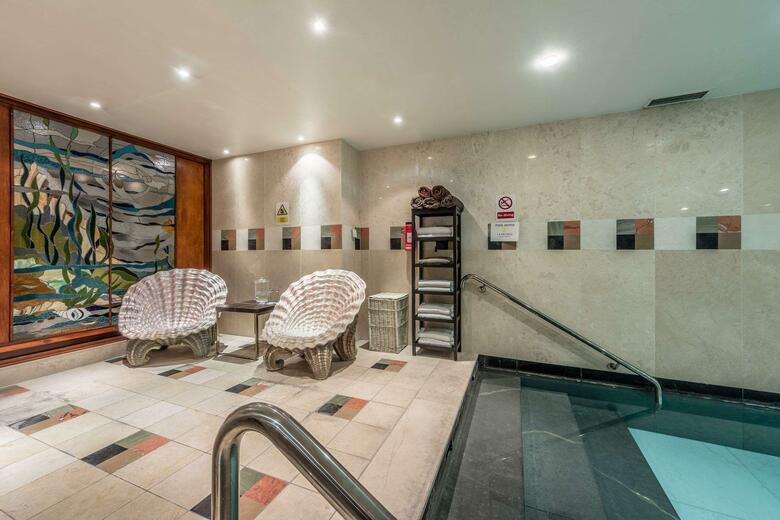 Courthouse Hotel London