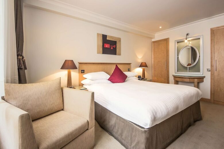 Courthouse Hotel London