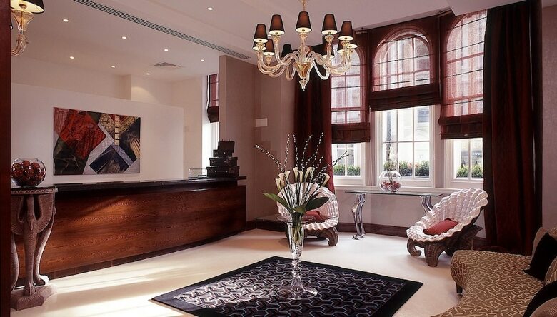 Courthouse Hotel London