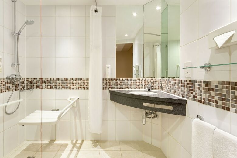 Hotel Holiday Inn London Brentford Lock