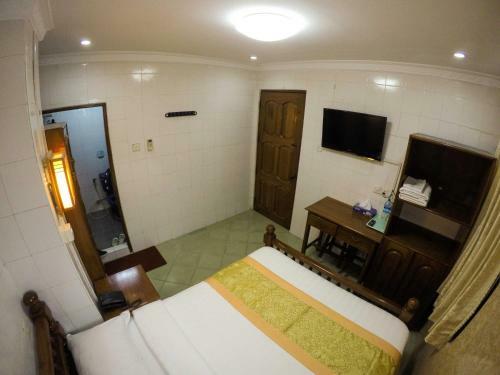 May Shan Hotel