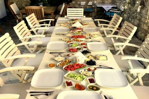 Hostal Imerek Tas Ev Hotel