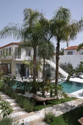 Ala Hotel