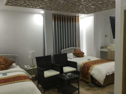 Crystal Palace Hotel