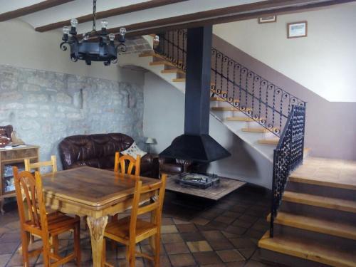 Lodge Holiday Home El Mas St. Marti De Tous