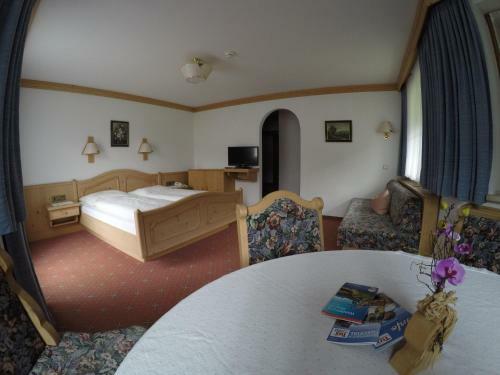 Hostal G�stehaus Alpenland