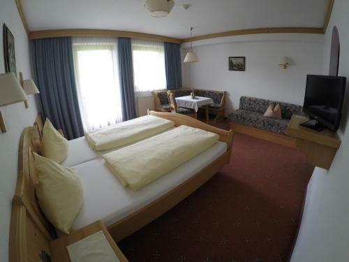 Hostal G�stehaus Alpenland
