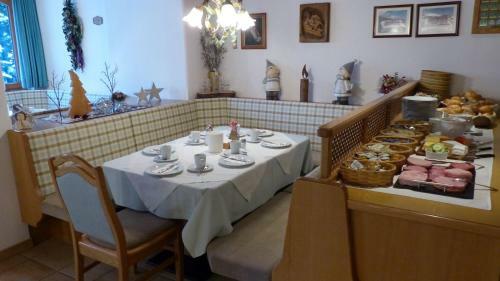 Hostal G�stehaus Alpenland
