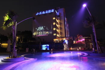 Hotel Clownfish Resort