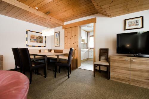 Aparthotel Dorfplatzl Garni