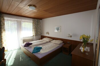 Hostal Fr�hst�ckspension Christina