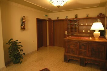 Hostal Fr�hst�ckspension Christina