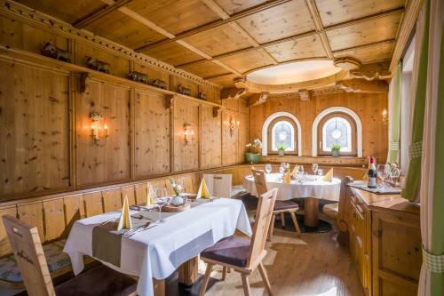 Hostal Pension Alpengru�
