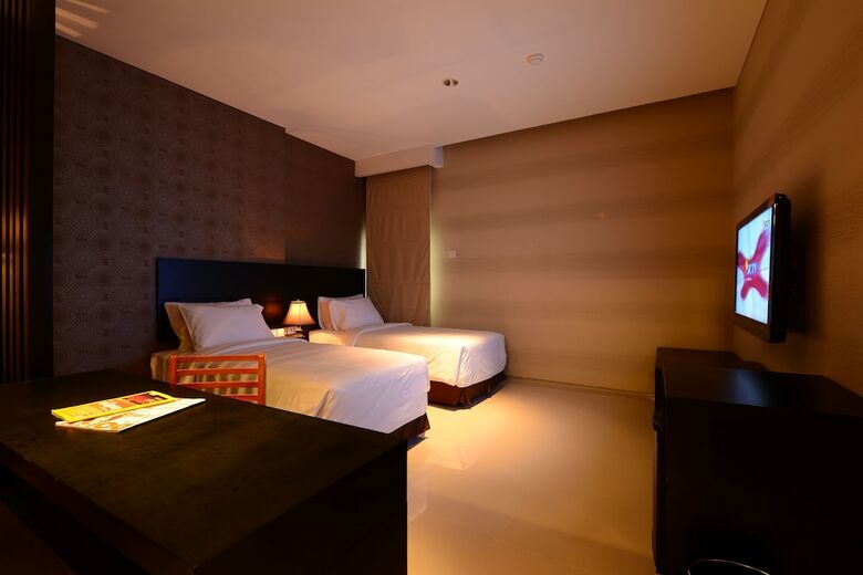 Emilia Hotel By Amazing