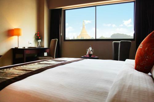 Hotel Summit Parkview Yangon