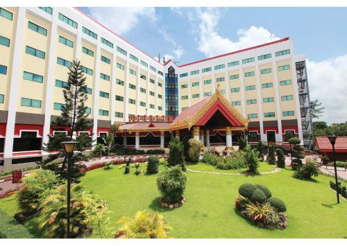 Hotel Summit Parkview Yangon