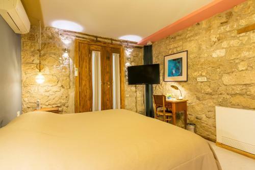 Hostal Sakin Ev Hotel