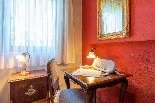 Hostal Sakin Ev Hotel