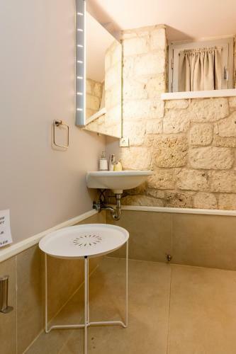 Hostal Sakin Ev Hotel