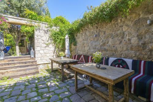 Hostal Sakin Ev Hotel