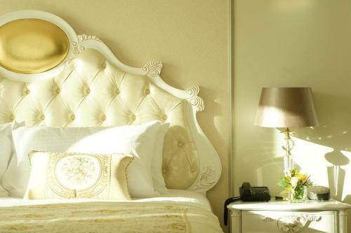 Hotel Miracle Suite