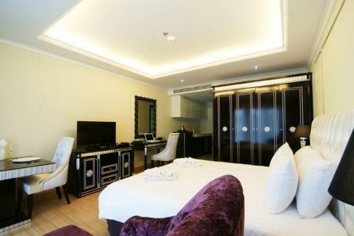 Hotel Miracle Suite