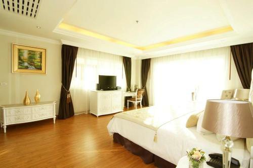 Hotel Miracle Suite