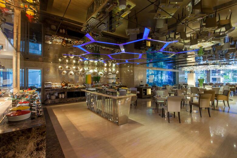 Hotel Centara Grand Phratamnak Pattaya