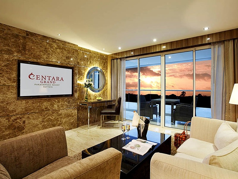 Hotel Centara Grand Phratamnak Pattaya