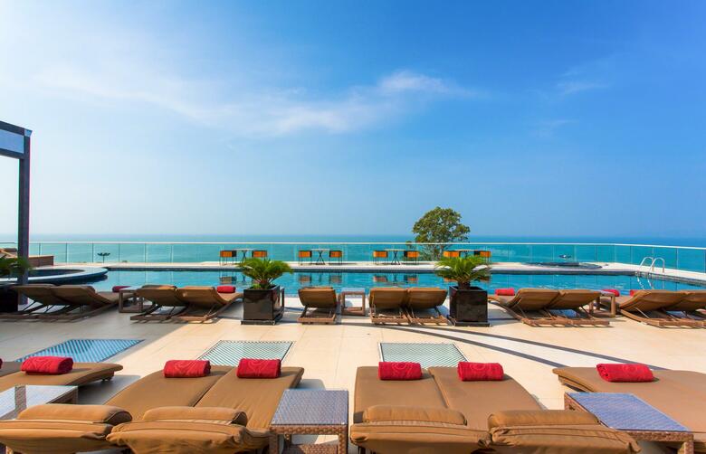 Hotel Centara Grand Phratamnak Pattaya
