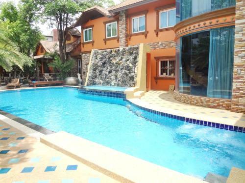Hotel Khun Sri Resort