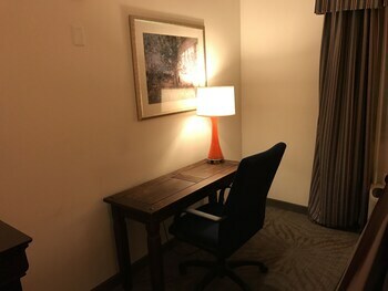 The Palms Hotel & Suites