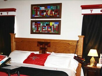Woodrow House Bed & Breakfast