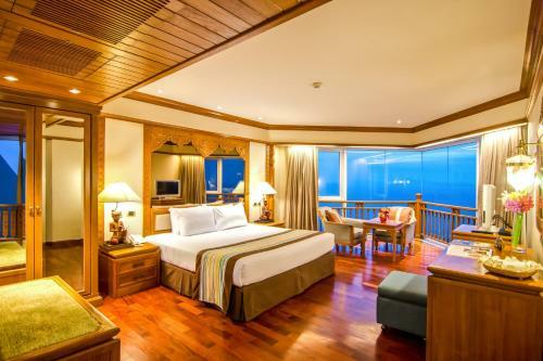 Royal Cliff Hotels Group