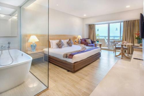 Royal Cliff Hotels Group