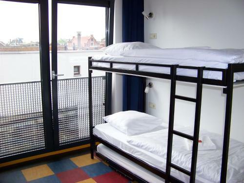 Bud Gett Hostels