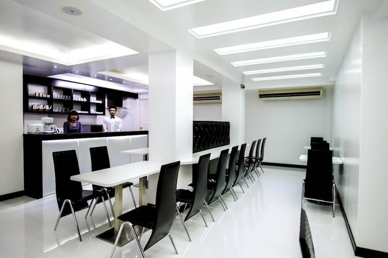 Clover Hotel City Center