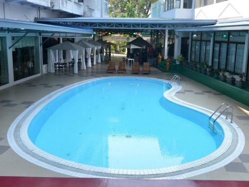 Golden Butterfly Hotel